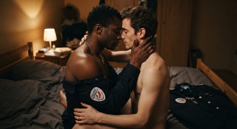 Gendarmes et policiers gays en couple : ce qui revient dans tous les témoignages