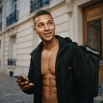 Livreur gay : la sonnette qu’on n’attendait pas